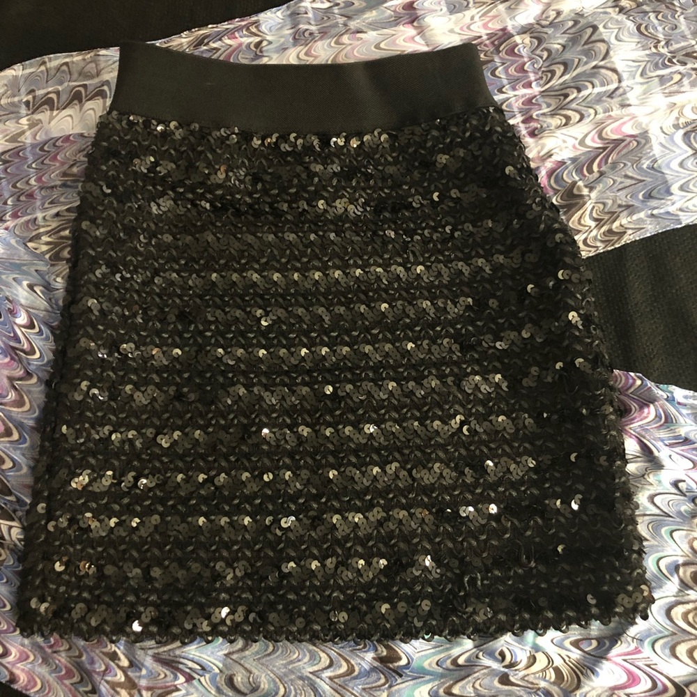 Skirt - Picture 2 of 5
